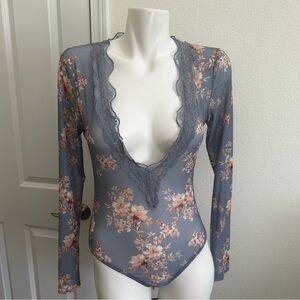 Fashion Nova Gray and Pink Lace Bodysuit